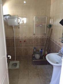 Satılır Həyət evi, Yasamal.r, Yasamal, İnşaatçılar.m-12