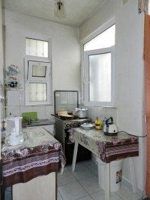 Satılır Köhnə Tikili, Səbail.r, Sahil.m-8
