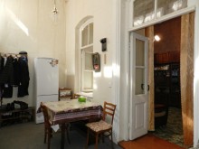 Satılır Köhnə Tikili, Səbail.r, Sahil.m-10