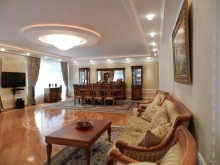 Satılır Yeni Tikili, Nəsimi.r, 28 May.m-6