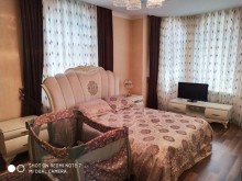 Satılır Villa, Nizami.r, Xalqlar Dostluğu m..m-13