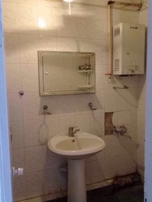Satılır Köhnə Tikili, Sabunçu.r, Bakıxanov-5