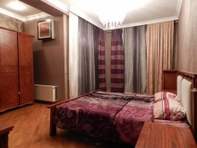 Satılır Yeni Tikili, Nəsimi.r, 28 May.m-7