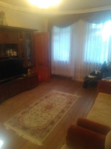 Satılır Köhnə Tikili, Sabunçu.r, Bakıxanov-7