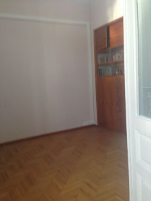 Satılır Köhnə Tikili, Səbail.r, Sahil.m-5