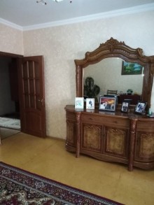 Satılır Köhnə Tikili, Sabunçu.r, Bakıxanov-1
