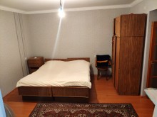 Satılır Köhnə Tikili, Səbail.r, İçərişəhər.m-4