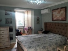 Satılır Köhnə Tikili, Səbail.r, İçərişəhər.m-5