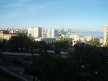Satılır Köhnə Tikili, Səbail.r, İçərişəhər.m-8