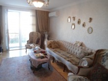 Satılır Köhnə Tikili, Səbail.r, İçərişəhər.m-12