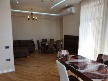 Satılır Yeni Tikili, Nəsimi.r, 28 May.m-12