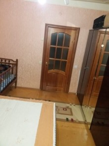 Satılır Köhnə Tikili, Sabunçu.r, Bakıxanov-8
