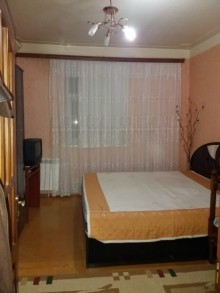 Satılır Köhnə Tikili, Sabunçu.r, Bakıxanov-9