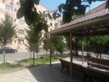Badamdarda kohne binada iki otaqli ev, -11