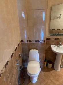 Satılır Köhnə Tikili, Sabunçu.r, Bakıxanov-8