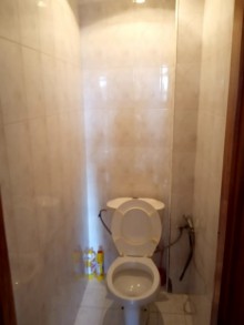 Satılır Köhnə Tikili, Sabunçu.r, Bakıxanov-6