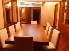 Satılır Yeni Tikili, Nəsimi.r, 28 May.m-11