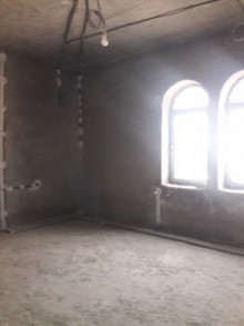 Satılır Həyət evi, Xırdalan.ş-12