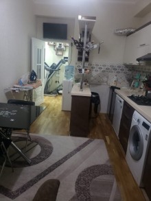 Satılır Yeni Tikili, Binəqədi.r, 8-ci mikrorayon, Azadlıq.m-3