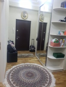 Satılır Yeni Tikili, Binəqədi.r, 8-ci mikrorayon, Azadlıq.m-12