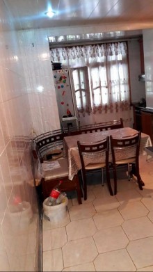 Satılır Köhnə Tikili, Sabunçu.r, Bakıxanov-8