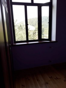 Satılır Həyət evi, Qəbələ.ş-3