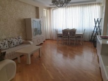 Kirayə (Aylıq) Yeni Tikili, Binəqədi.r, 7-ci mikrorayon, Azadlıq.m-1