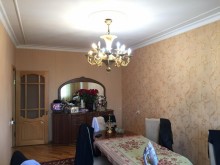 Satılır Köhnə Tikili, Yasamal.r, Yasamal, İnşaatçılar.m-1