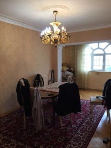 Satılır Köhnə Tikili, Yasamal.r, Yasamal, İnşaatçılar.m-6