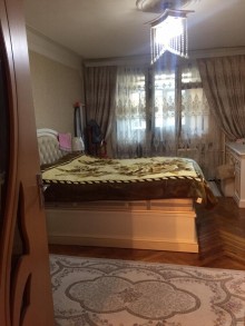 Satılır Köhnə Tikili, Yasamal.r, Yasamal, İnşaatçılar.m-10