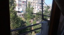 Satılır Köhnə Tikili, Binəqədi.r, 8-ci mikrorayon, Azadlıq.m-15