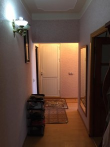 Satılır Köhnə Tikili, Yasamal.r, Yasamal, İnşaatçılar.m-9