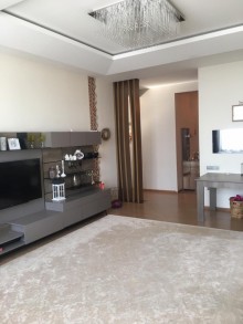 Satılır Yeni Tikili, Yasamal.r, Yeni Yasamal, İnşaatçılar.m-12