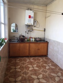 Satılır Köhnə Tikili, Səbail.r, 20-ci sahə, Sahil.m-2