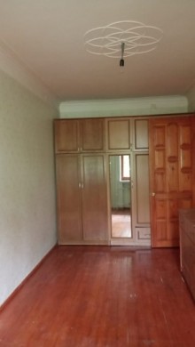 Satılır Köhnə Tikili, Xətai.r, H.Aslanov, Həzi Aslanov.m-4