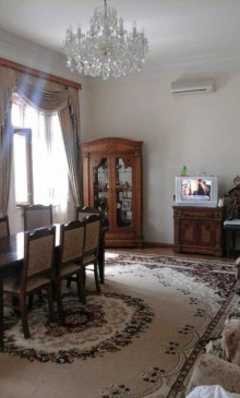 Satılır Həyət evi, Nizami.r, 8-ci kilometr, Xalqlar Dostluğu m..m-6