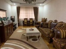 Satılır Köhnə Tikili, Yasamal.r, Yasamal, Elmlər Akademiyası.m-4