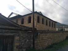 Satılır Həyət evi, Oğuz.ş-2