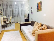 Satılır Yeni Tikili, Yasamal.r, Yeni Yasamal, İnşaatçılar.m-19