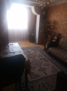 Satılır Köhnə Tikili, Sumqayıt.ş-11