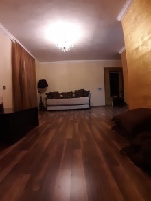 Satılır Köhnə Tikili, Yasamal.r, Yasamal, İnşaatçılar.m-10