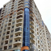 Satılır Yeni Tikili, Binəqədi.r, 7-ci mikrorayon, Azadlıq.m-1
