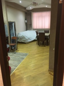 Satılır Yeni Tikili, Yasamal.r, Yeni Yasamal, İnşaatçılar.m-8