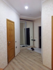 Satılır Yeni Tikili, Yasamal.r, Elmlər Akademiyası.m-5