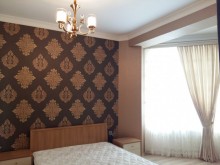Satılır Yeni Tikili, Yasamal.r, Elmlər Akademiyası.m-8