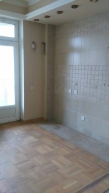 Kirayə (Aylıq) Yeni Tikili, Yasamal.r, Elmlər Akademiyası.m-13