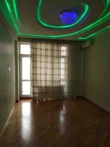 Satılır Yeni Tikili, Nərimanov.r-6