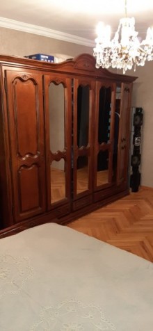 Satılır Köhnə Tikili, Sabunçu.r, Bakıxanov-6