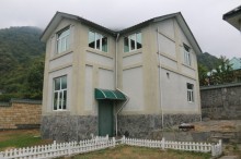 Qəmərvan kəndində, dağların qoynunda 10 sot torpaqda ev, -12