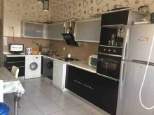 Satılır Yeni Tikili, Yasamal.r-6